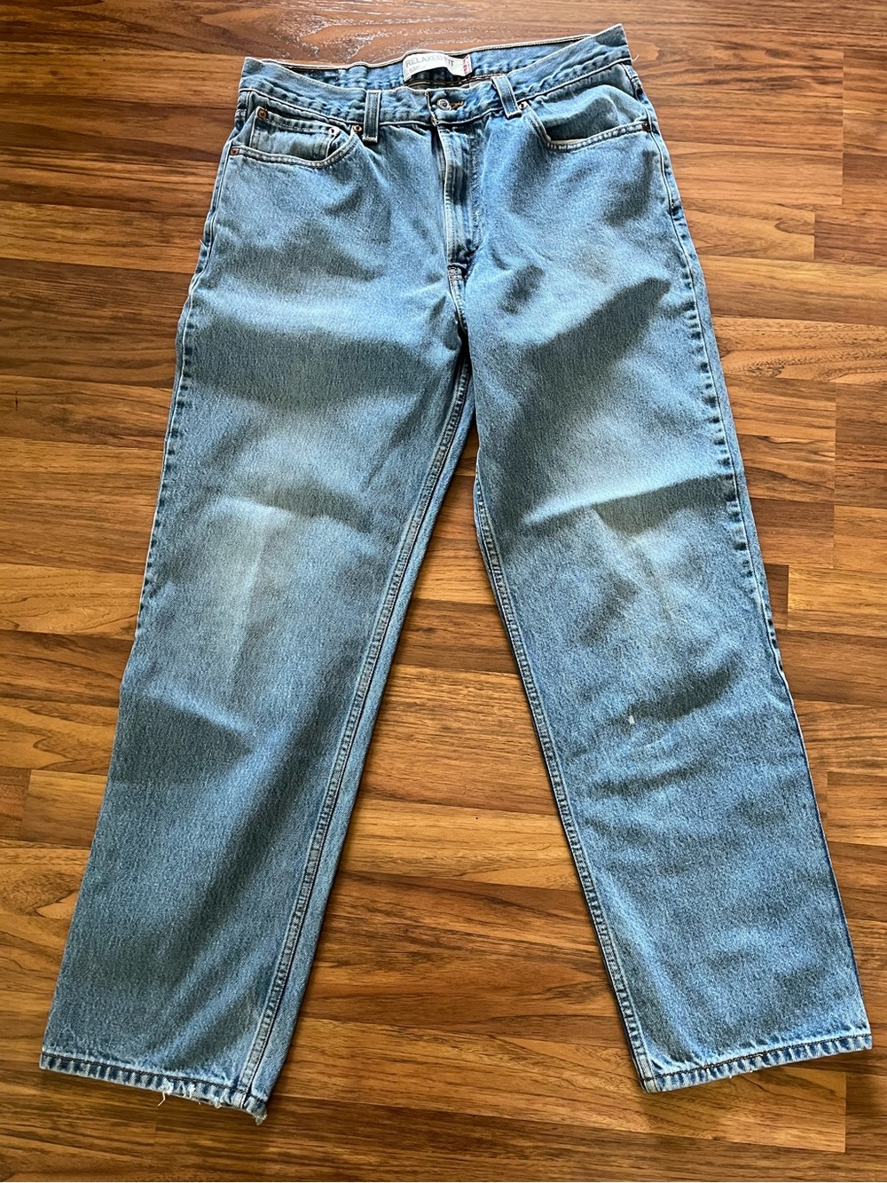 Levi's 550 men’s 36 x 32 Light Blue Straight Leg Jeans